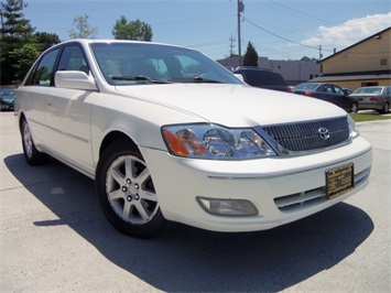 2000 Toyota Avalon XLS   - Photo 10 - Cincinnati, OH 45255