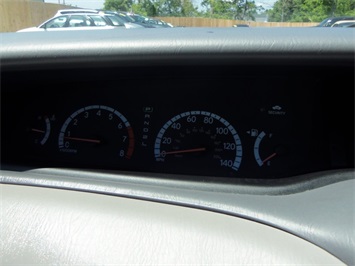 2000 Toyota Avalon XLS   - Photo 20 - Cincinnati, OH 45255