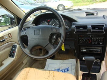 1992 Honda Accord EX   - Photo 6 - Cincinnati, OH 45255