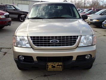 2003 Ford Explorer XLT   - Photo 2 - Cincinnati, OH 45255