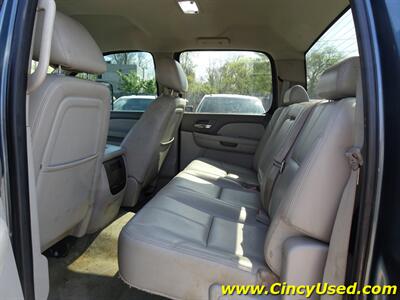 2011 Chevrolet Silverado 2500 LTZ   - Photo 17 - Cincinnati, OH 45255