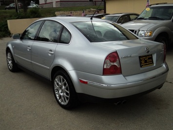 2003 Volkswagen Passat W8   - Photo 4 - Cincinnati, OH 45255