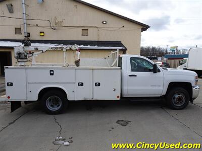 2015 Chevrolet Silverado 3500 Work Truck   - Photo 5 - Cincinnati, OH 45255