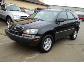 1999 Lexus RX 300   - Photo 3 - Cincinnati, OH 45255