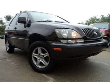 1999 Lexus RX 300   - Photo 10 - Cincinnati, OH 45255