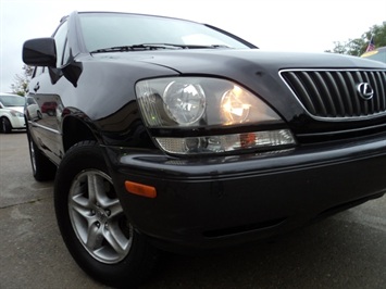 1999 Lexus RX 300   - Photo 14 - Cincinnati, OH 45255