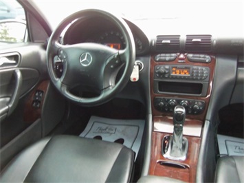 2003 Mercedes-Benz C Class C240   - Photo 7 - Cincinnati, OH 45255