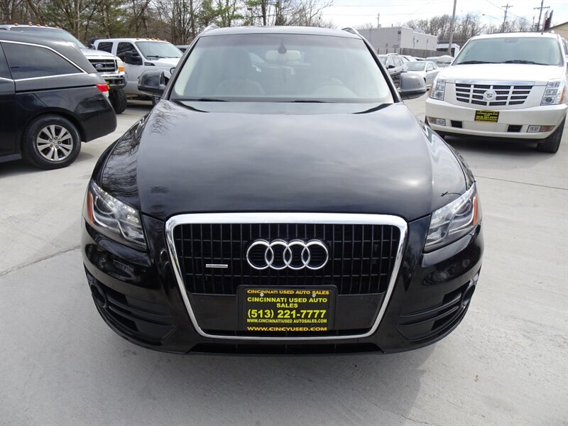 2010 Audi Q5 3.2 quattro Premium - Photo 2 - Cincinnati, OH 45255