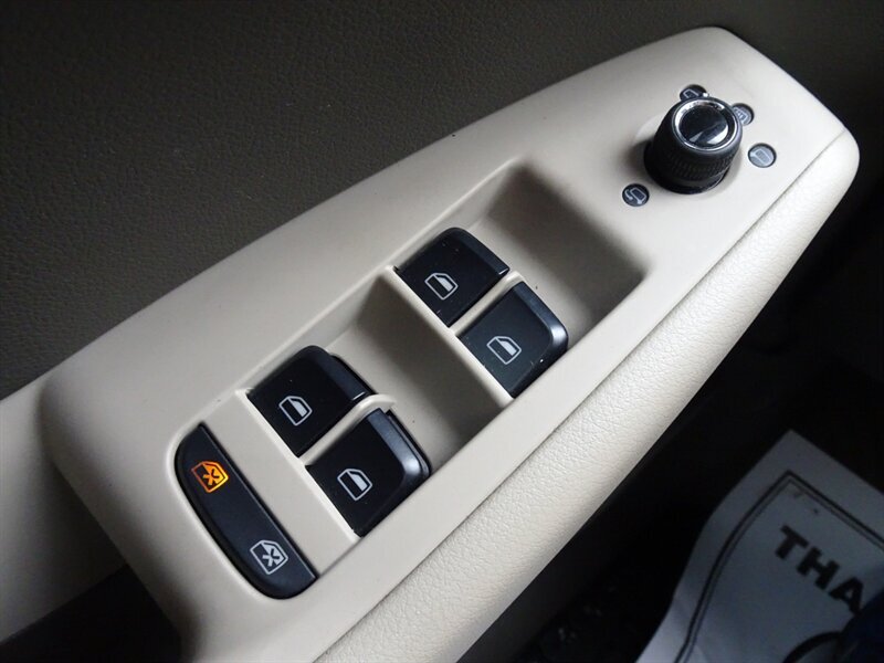 2010 Audi Q5 3.2 quattro Premium - Photo 25 - Cincinnati, OH 45255