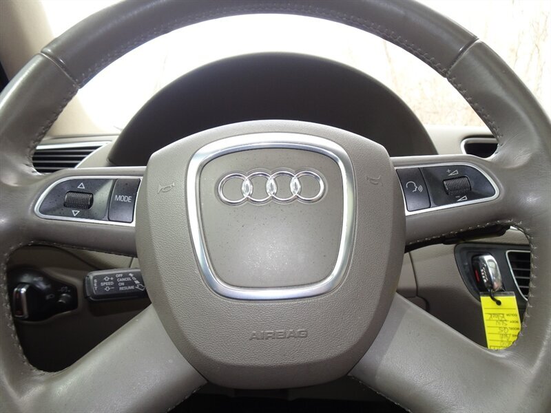2010 Audi Q5 3.2 quattro Premium - Photo 18 - Cincinnati, OH 45255