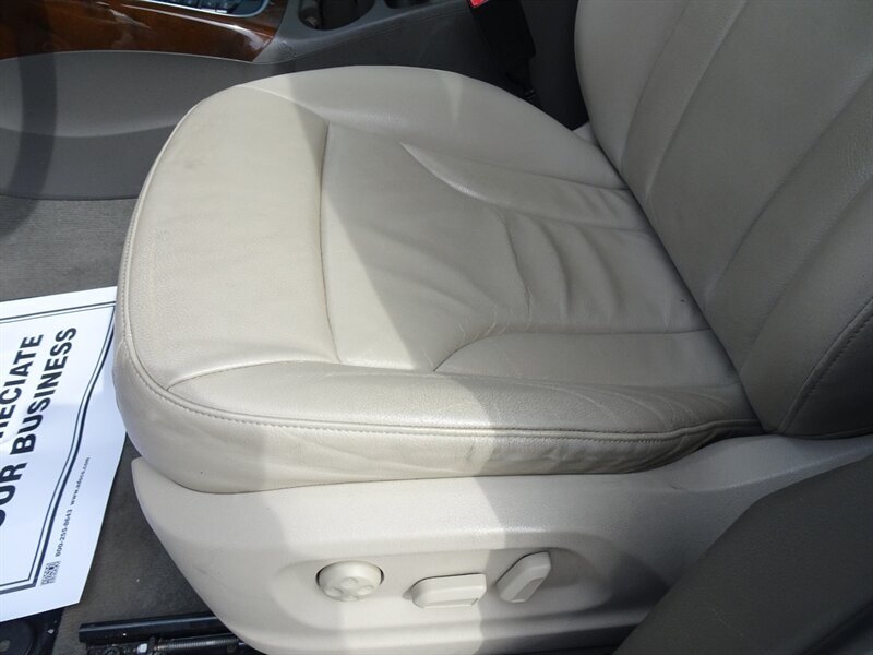 2010 Audi Q5 3.2 quattro Premium - Photo 17 - Cincinnati, OH 45255