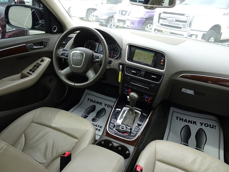 2010 Audi Q5 3.2 quattro Premium - Photo 9 - Cincinnati, OH 45255