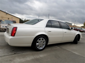 2003 Cadillac DeVille DTS   - Photo 13 - Cincinnati, OH 45255