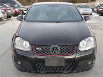 2006 Volkswagen Jetta GLI   - Photo 2 - Cincinnati, OH 45255