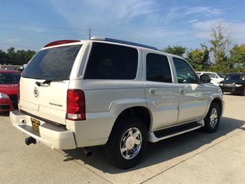 2003 Cadillac Escalade - Photo 6 - Cincinnati, OH 45255