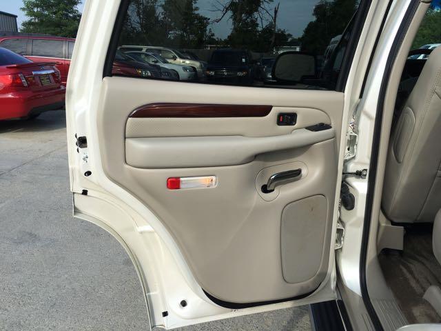 2003 Cadillac Escalade - Photo 18 - Cincinnati, OH 45255