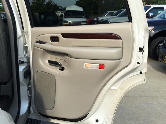 2003 Cadillac Escalade - Photo 17 - Cincinnati, OH 45255