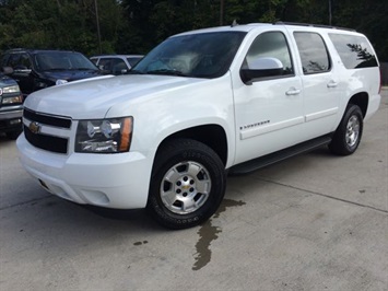 2008 Chevrolet Suburban LT 1500 - Photo 12 - Cincinnati, OH 45255