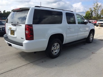 2008 Chevrolet Suburban LT 1500 - Photo 6 - Cincinnati, OH 45255