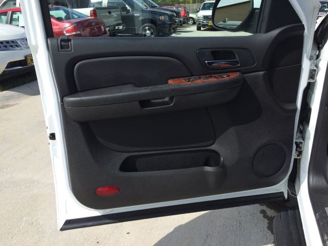 2008 Chevrolet Suburban LT 1500 - Photo 24 - Cincinnati, OH 45255