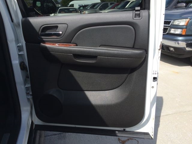 2008 Chevrolet Suburban LT 1500 - Photo 27 - Cincinnati, OH 45255