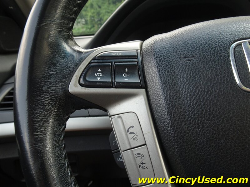 2009 Honda Accord EX-L w/Navi - Photo 21 - Cincinnati, OH 45255