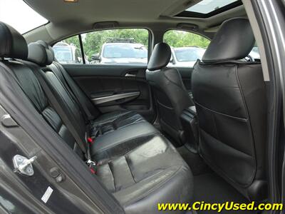 2009 Honda Accord EX-L w/Navi - Photo 14 - Cincinnati, OH 45255