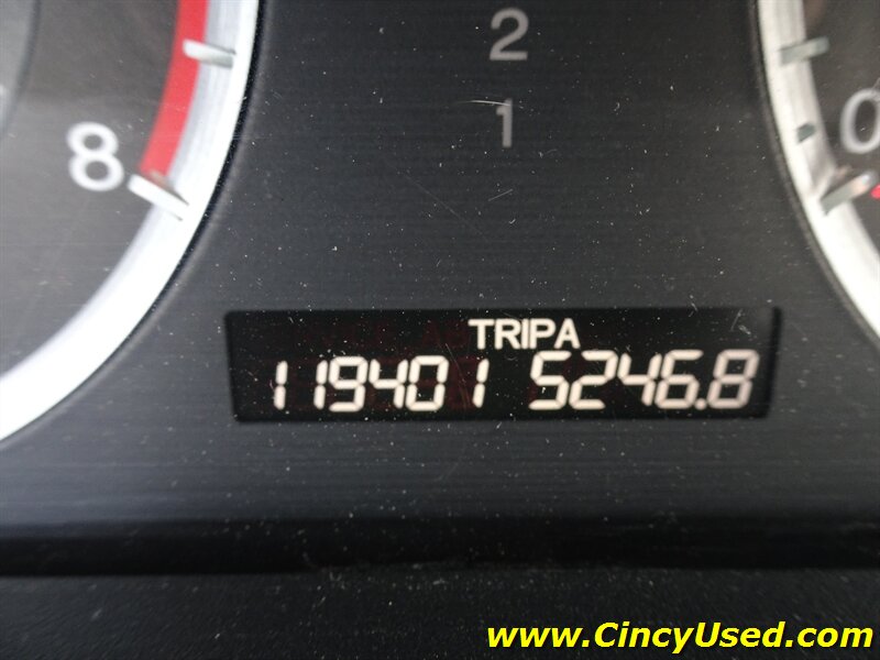 2009 Honda Accord EX-L w/Navi - Photo 23 - Cincinnati, OH 45255