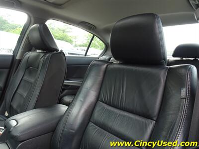 2009 Honda Accord EX-L w/Navi - Photo 11 - Cincinnati, OH 45255