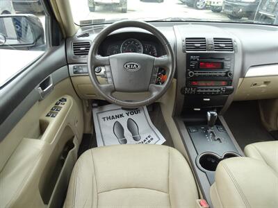 2009 Kia Borrego LX  3.8L V6 AWD - Photo 9 - Cincinnati, OH 45255