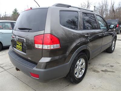 2009 Kia Borrego LX  3.8L V6 AWD - Photo 6 - Cincinnati, OH 45255