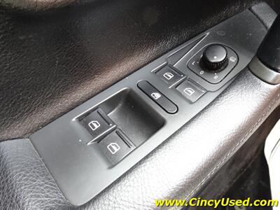 2015 Volkswagen CC 2.0T R-Line   - Photo 24 - Cincinnati, OH 45255