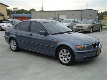 2004 BMW 325xi   - Photo 1 - Cincinnati, OH 45255