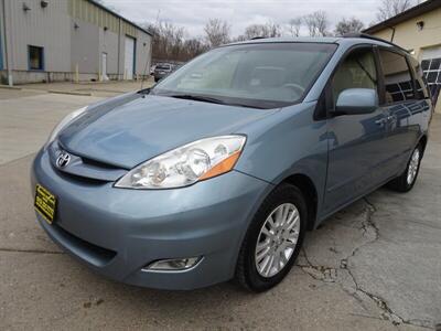 2008 Toyota Sienna XLE   - Photo 16 - Cincinnati, OH 45255