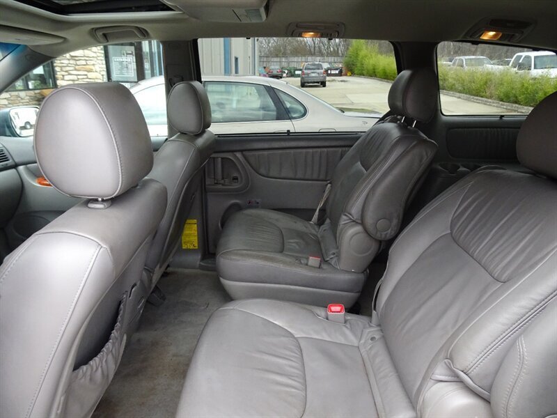 2008 Toyota Sienna XLE - Photo 30 - Cincinnati, OH 45255