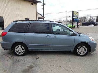2008 Toyota Sienna XLE   - Photo 6 - Cincinnati, OH 45255