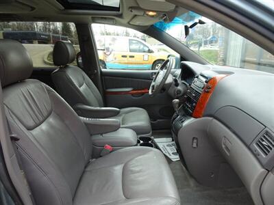 2008 Toyota Sienna XLE   - Photo 19 - Cincinnati, OH 45255