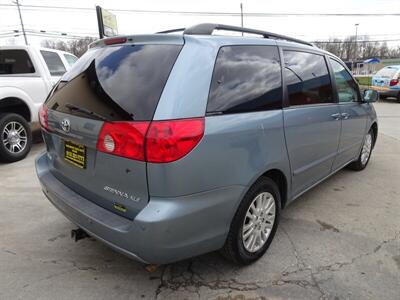 2008 Toyota Sienna XLE   - Photo 11 - Cincinnati, OH 45255