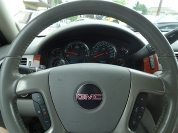 2011 GMC Sierra 1500 SLT   - Photo 33 - Cincinnati, OH 45255