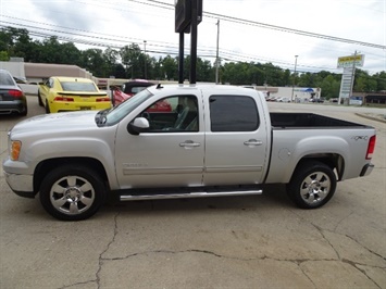 2011 GMC Sierra 1500 SLT   - Photo 14 - Cincinnati, OH 45255