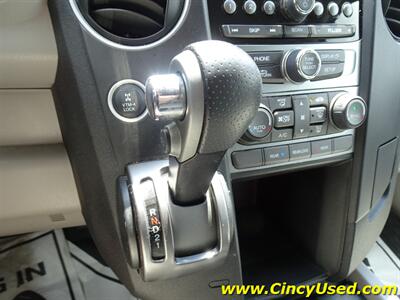 2015 Honda Pilot LX   - Photo 19 - Cincinnati, OH 45255