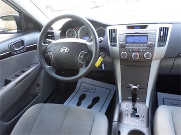 2010 Hyundai Sonata GLS   - Photo 7 - Cincinnati, OH 45255