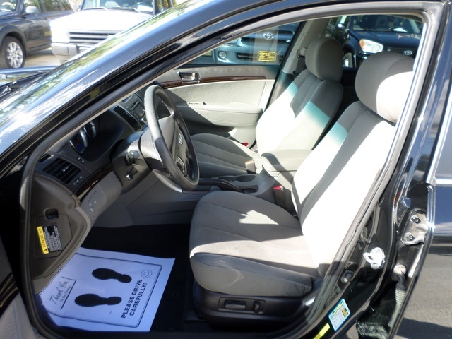 2010 Hyundai Sonata GLS   - Photo 14 - Cincinnati, OH 45255