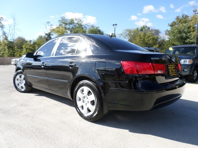 2010 Hyundai Sonata GLS   - Photo 12 - Cincinnati, OH 45255