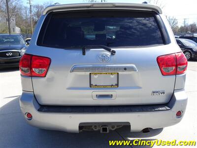 2015 Toyota Sequoia Limited - Photo 8 - Cincinnati, OH 45255