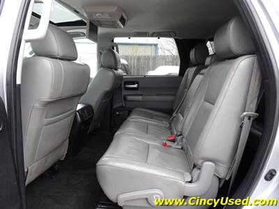 2015 Toyota Sequoia Limited   - Photo 12 - Cincinnati, OH 45255