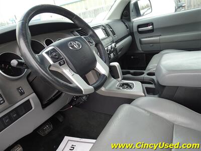 2015 Toyota Sequoia Limited   - Photo 10 - Cincinnati, OH 45255