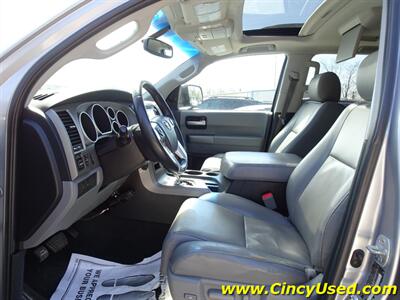 2015 Toyota Sequoia Limited - Photo 12 - Cincinnati, OH 45255