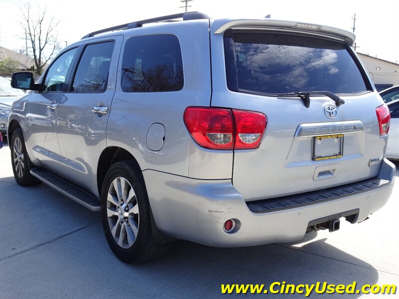 2015 Toyota Sequoia Limited - Photo 9 - Cincinnati, OH 45255
