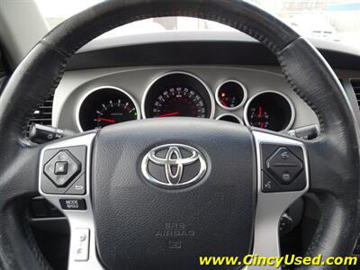 2015 Toyota Sequoia Limited   - Photo 21 - Cincinnati, OH 45255